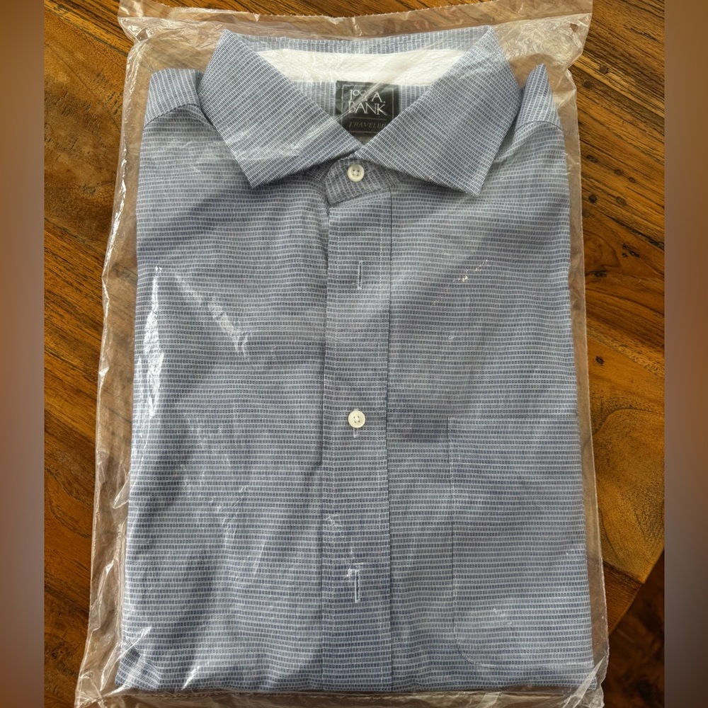 NWT Jos A Bank Travel Tech Long Sleeve Shirt, Size 17/36